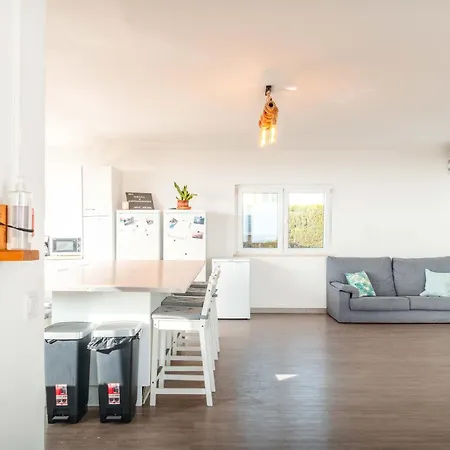 Arrifana Surf Camp אלג'זור