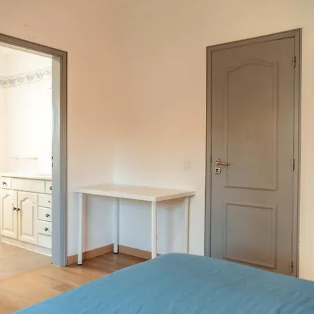 אכסניה Arrifana Surf Camp