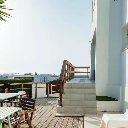 Hostel Arrifana Surf Camp *