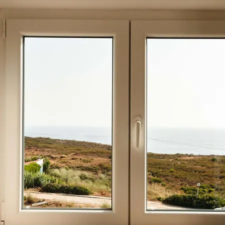 Arrifana Surf Camp *