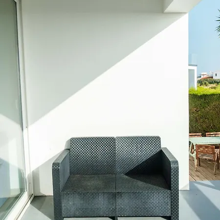 Hostel Arrifana Surf Camp *