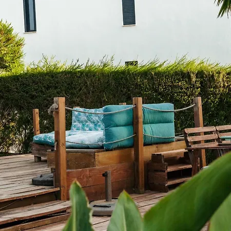 旅馆 Arrifana Surf Camp 阿尔热祖尔