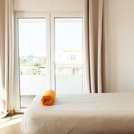 Hostel Arrifana Surf Camp *