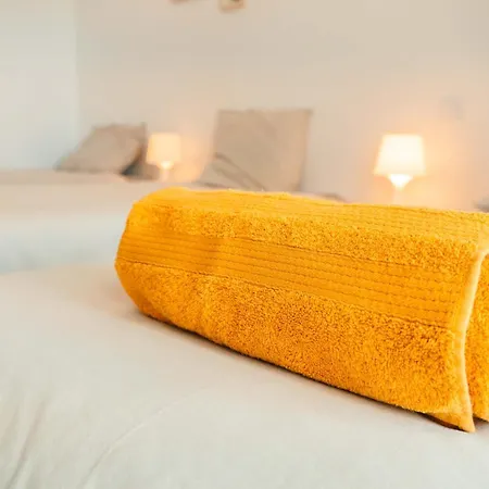 Arrifana Surf Camp Hostel *