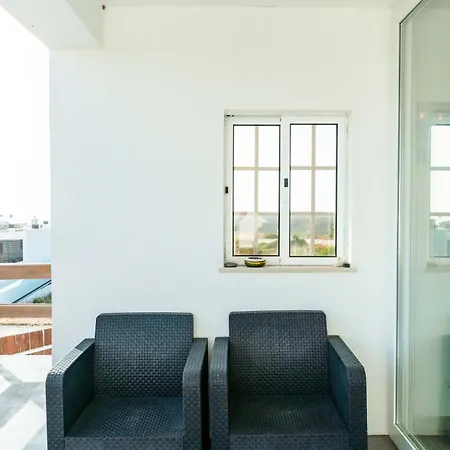 Arrifana Surf Camp *